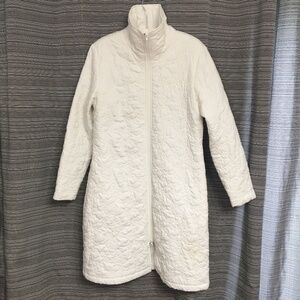 Sahalie Long Quilted Coat in White Size Medium